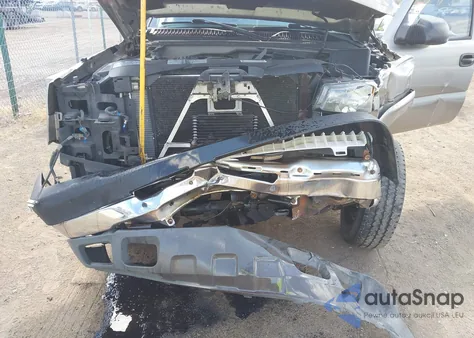 2003 Chevrolet Silverado 2500Hd Lt from USA, damaged, VIN 1GCHK29G43E368567